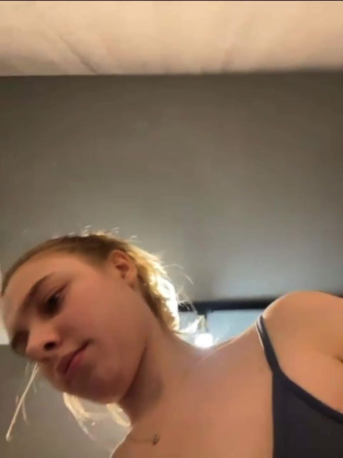 JuiceLussie: Hard Fucking in the Gym
