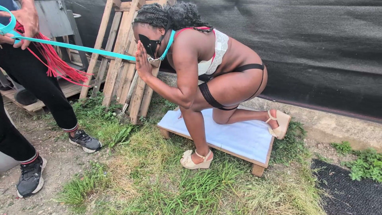 BDSM and co: Spanking and Domination for a Submissive Black Woman