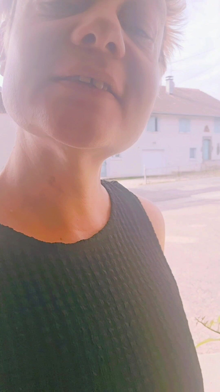 Sofy13: Tôi sẽ đến nhà của một người hâm mộ để được đụ