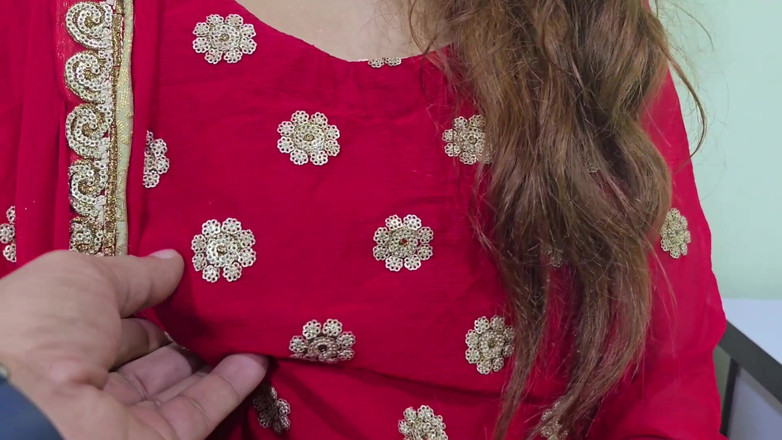 Faryal: Meia-irmã vai para cerimônia de casamento