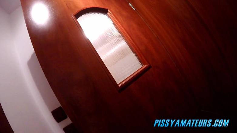 Pissy Amateurs: Sexy big tits girl pee in the shower