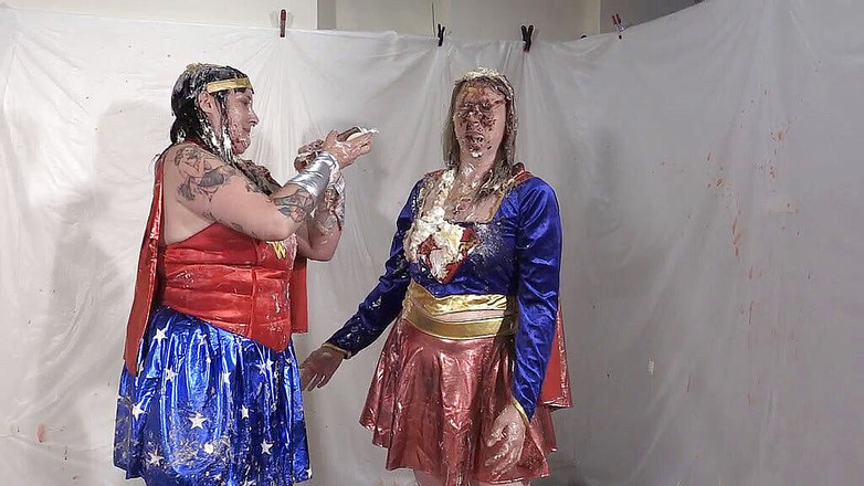 Gunked up girls: Superhrdinové Lola a Jodie