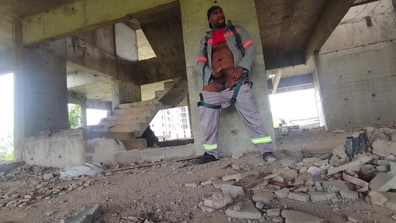 TheBlacKHunterr: 昼休みと私が職場で隠して行う混乱