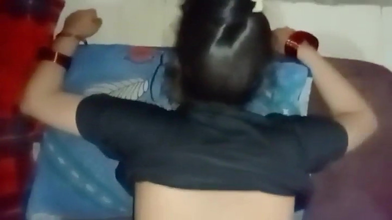 Parihema: छोटी बहन की मोती और बड़ी गांड चुदाई जब मम्मी और पापा घर पर नहीं थे ।