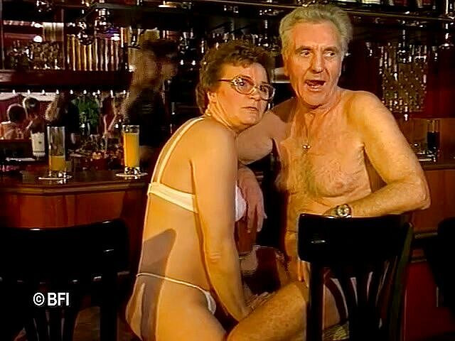 Nasty matures and dirty grannies club: Oma bomma 第3部分