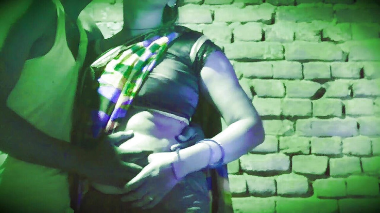 HotBhabhi420: Za temné noci jsem plivl na svou sousedku Kanchan Chachi...