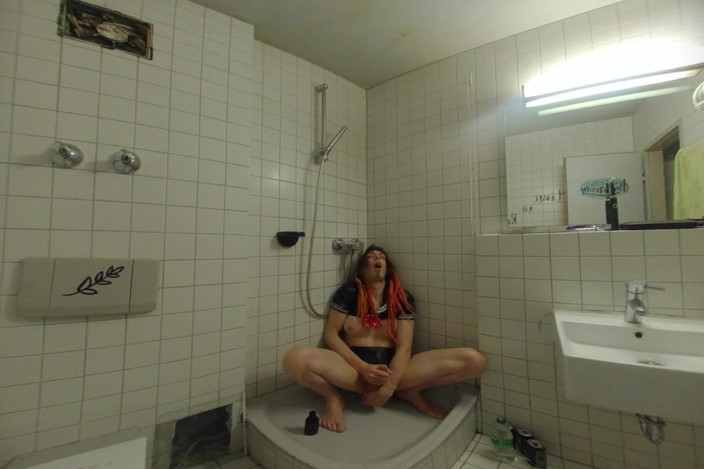 Perception of Depth - Jasmine_Dlight but VR: Jasmine_dlight - Deep Double Dildo in the Shower Vr180