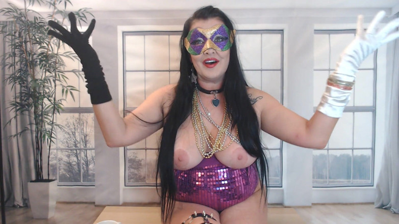 Abby Anna: Mardi Gras recompensa esclavo de humo
