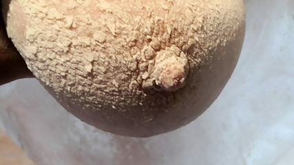 Bouncy Tits Action: Göğüslerime tokat at ve tokatla