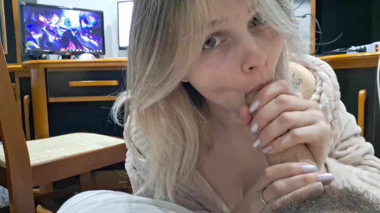 Milla Cute: My First Blowjob Video