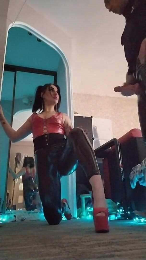 KatrixandCaliforniaLatex: 핫한 라텍스 꿈