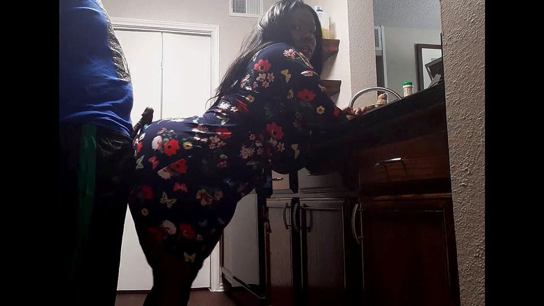 Exclusive Dirty Diana: Để anh ta mạnh bạo.... Anh ấy buồn