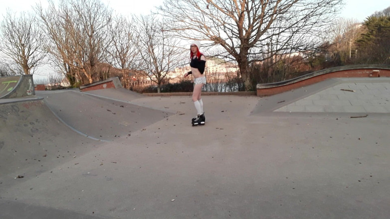 The Midnight Minx: Themidnightminx, skate park x