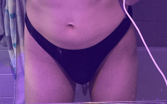 SluttyAngel69: こんにちは、ヴェロニカです。