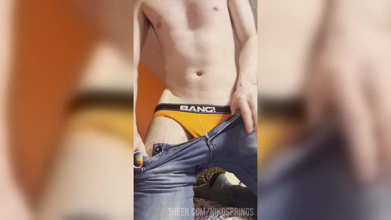 Niko Springs: Striptiz şovu yaptıktan sonra seksi göğsüme sert boşalıyorum