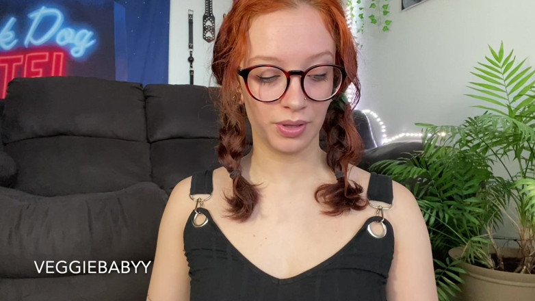 Veggiebabyy: Girlfriend Shrinks and Eats Boyfriend