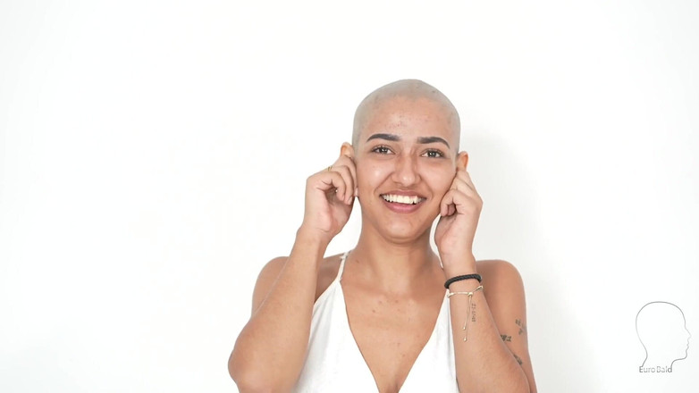 Euro Bald: Bahasa Hindi