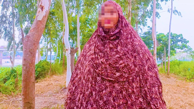 Hoktoml99: Desi Village Outdoor Girls Came Home and Sucked Dick