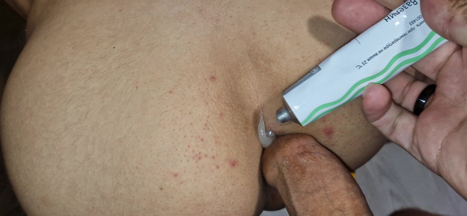 Dinar: 아빠와 핫한 섹스에서 엉덩이에 사정하는 낯선 남자