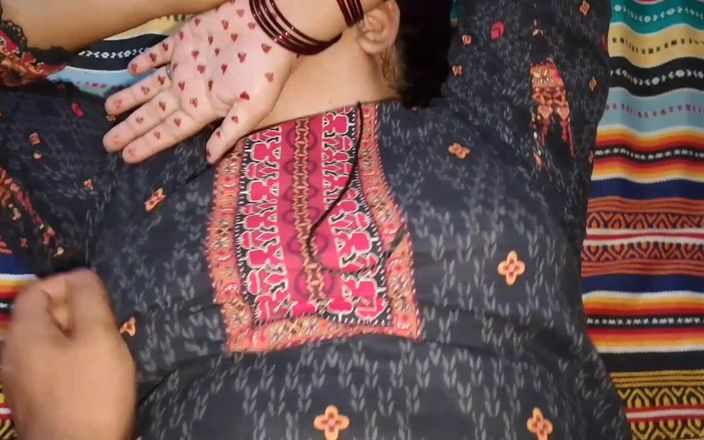 RedQueenRQ: Mąż kręci wideo podczas seksu ze swoją żoną desi