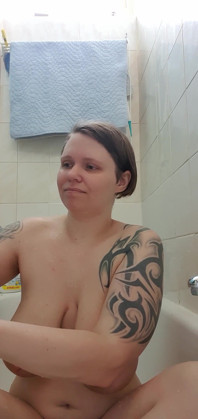 Morning shower big natural tits