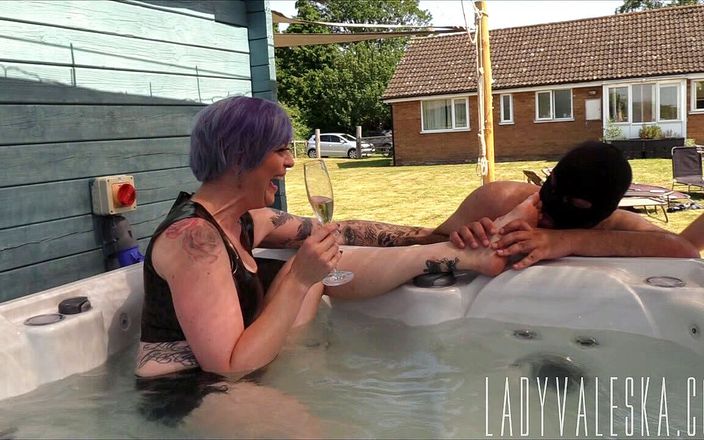 Lady Valeska femdom: Foot worship in hot tub