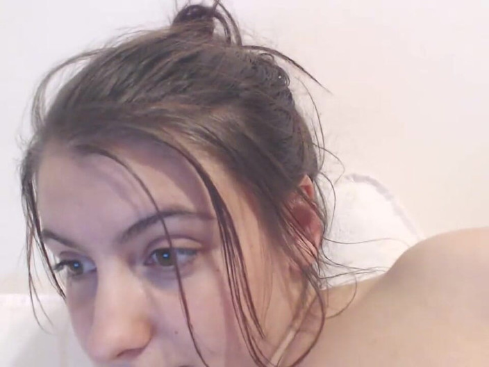 Katherine Squirt: spit show boobs armpits lick