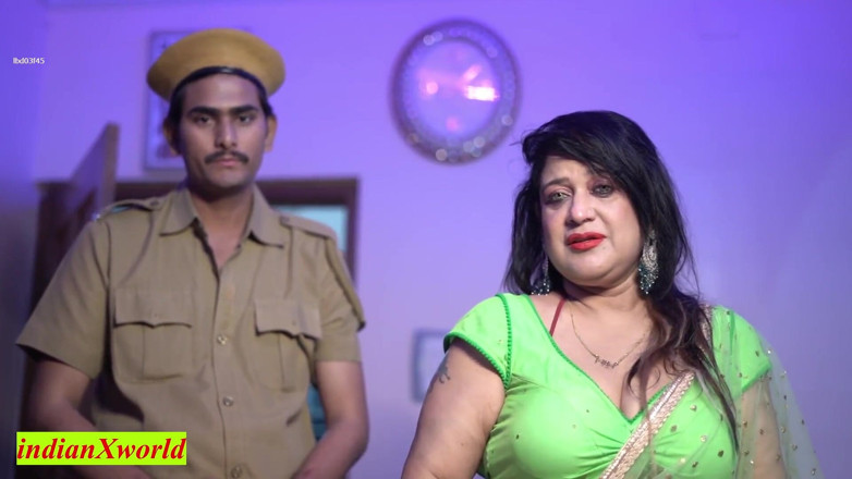 Indian Xshot: Gorgeous Girl Sudden Sex with Hotel Guard! Amazing Hot Sex