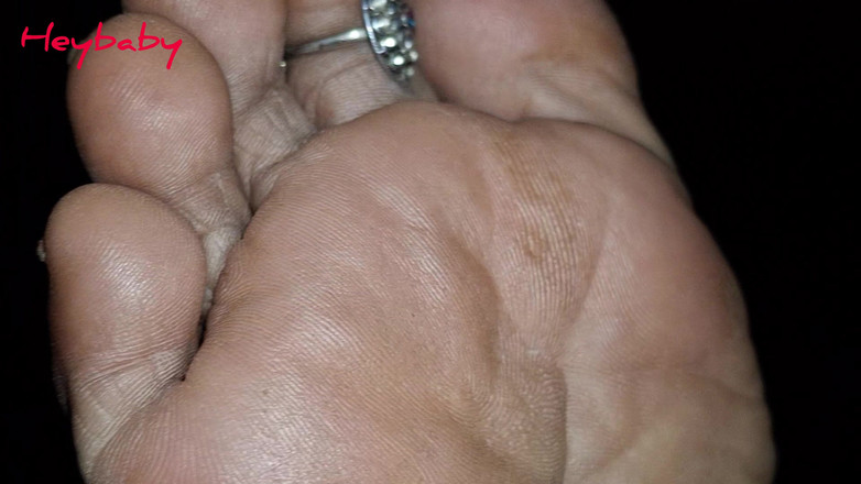 Heybaby: Valentine special cu soție romantism dur