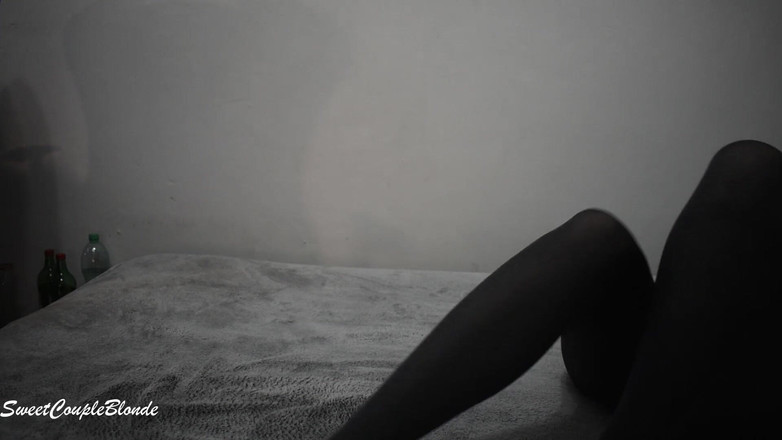 Miley Grey: Bạn cần phải xem những đôi chân này - Miley Grey