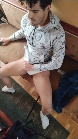 trebol_Jess: Latinoameričan dělá smyslné pohyby na kameru a masturbuje