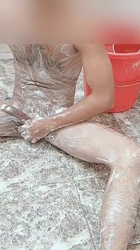 Catch by My Neighbour Bhabhi During Naked Bathing in Open Hall.