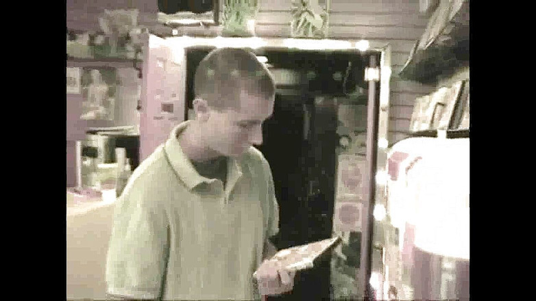 Young straight boy masturbation: Im sexshop solo direkt zum sperma