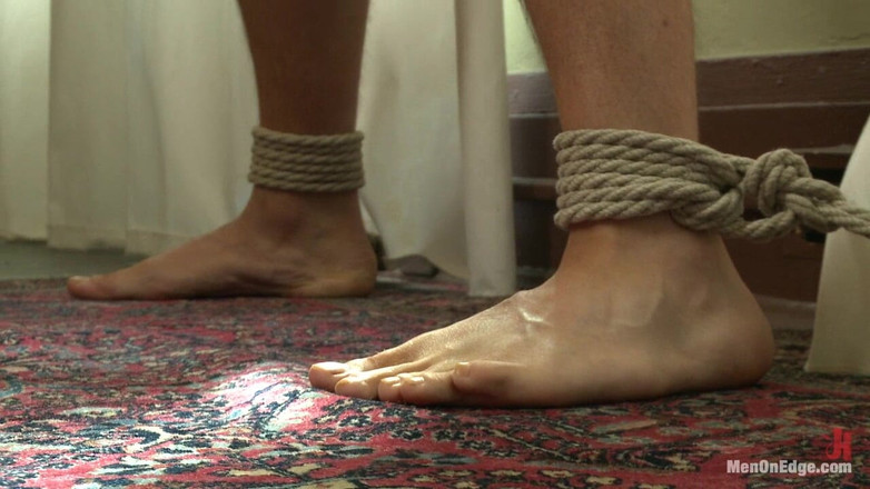 Men on Edge: सुपर हंक एंड्रयू ब्लू बाध्य और वीर्य के लिए भीख मांगना