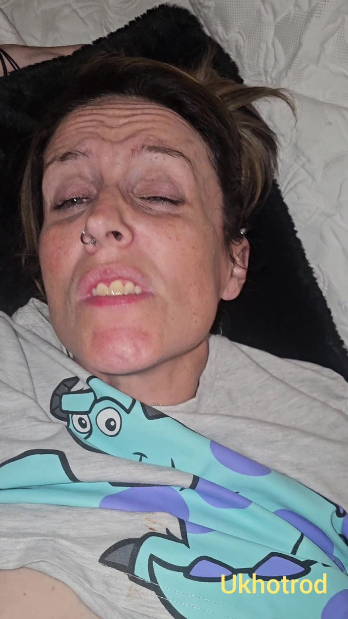 UK Hotrod: Spur of Moment Late Night Fuck and Big Creampie Finish