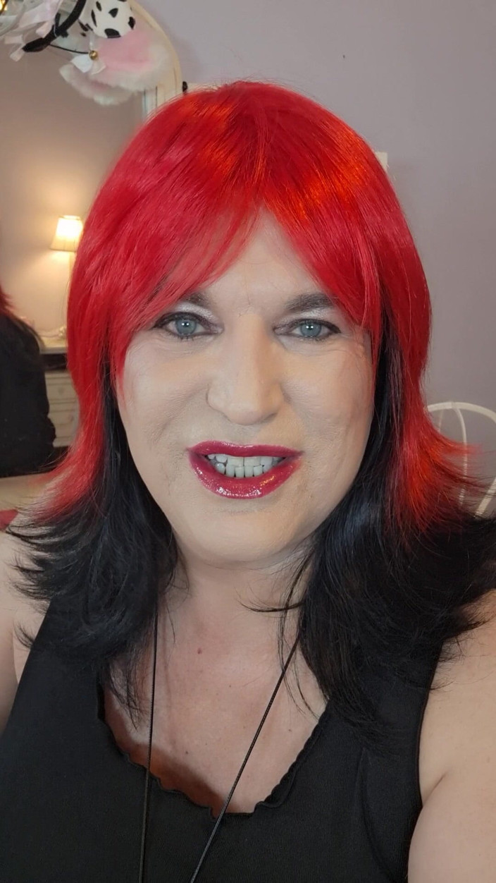 Victoria Lecherri: Do You Like My Lips?