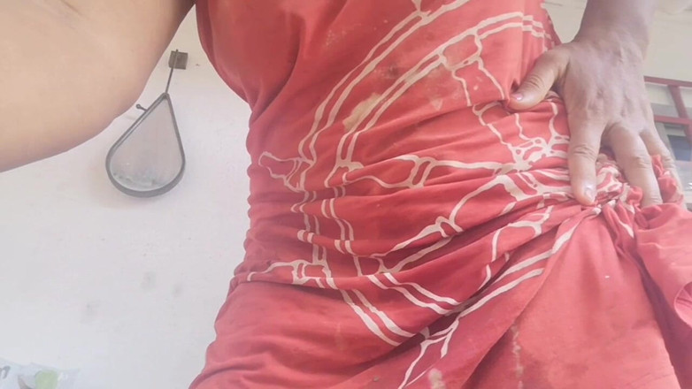 Sarah Fonteyna: Squirt Step Sisters dalam Tindakan