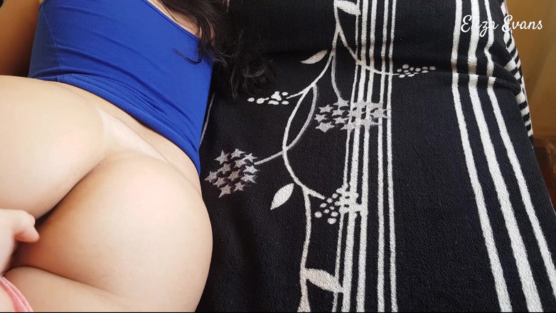 ElizaEvans: Braní!! Ošukal jsem kamarádku své nevlastní sestry (zůstala den v mém...