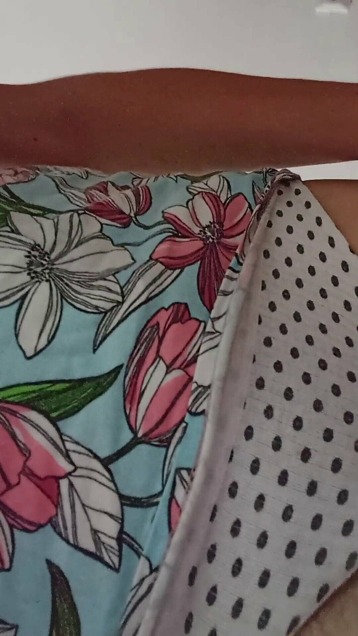 BW_Dolphin: Beyaz külotlu büyük pad.