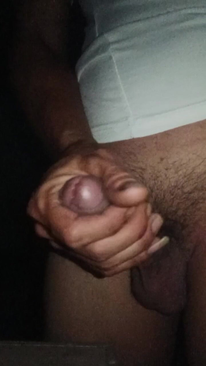 AdmHell: Malam sejuk bagus untuk melancap batang besar