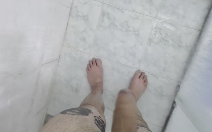 Lkdick8: Дуже гарячий душ