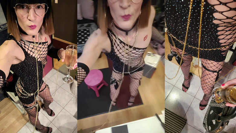 VaneSsa BiTCHx: Hadi, hazırlan, yarak emiyor, adam geliyor