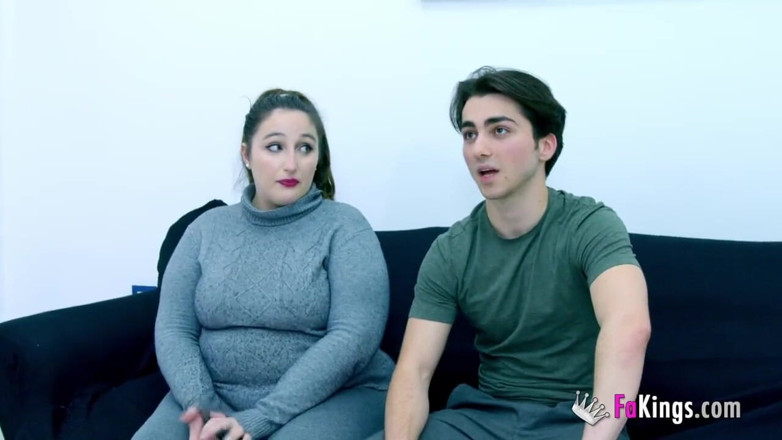 FAKings: Blyg BBW Chrystal visar oss att hon har vad som...