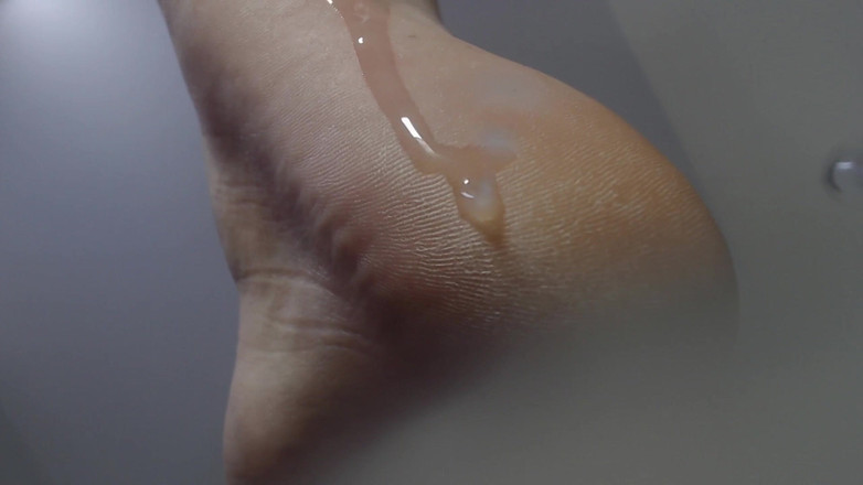 Hunky time: 脚和射精