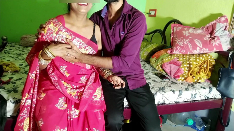 FireeCouple: Cikgu biologi tuisyen mengongkek ibu tiri pelajar semasa bersendirian