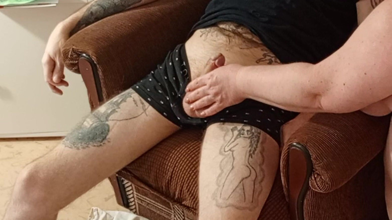 Zona901: Naked Fat Mother-in-law Fingering My Dick Close up