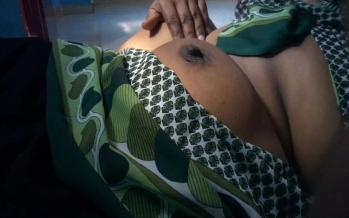 Tamil lesbian: Tamil caliente chupando tetas, tía musulmana