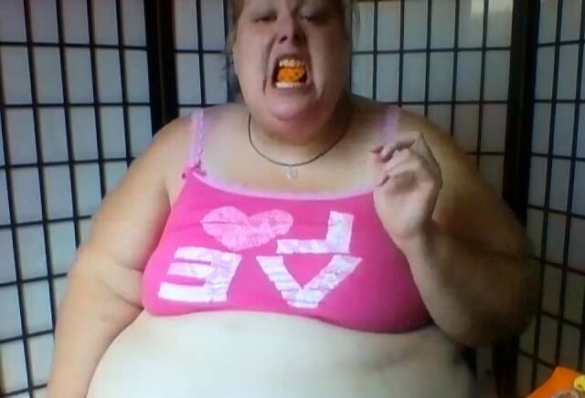 Kitty Delgato: White trash, ehefrau raucht und stopft mein gesicht, während sie...