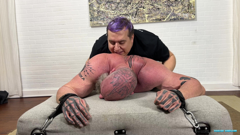 Ticklish Chubs: Kaygan rick gıdıklanıyor