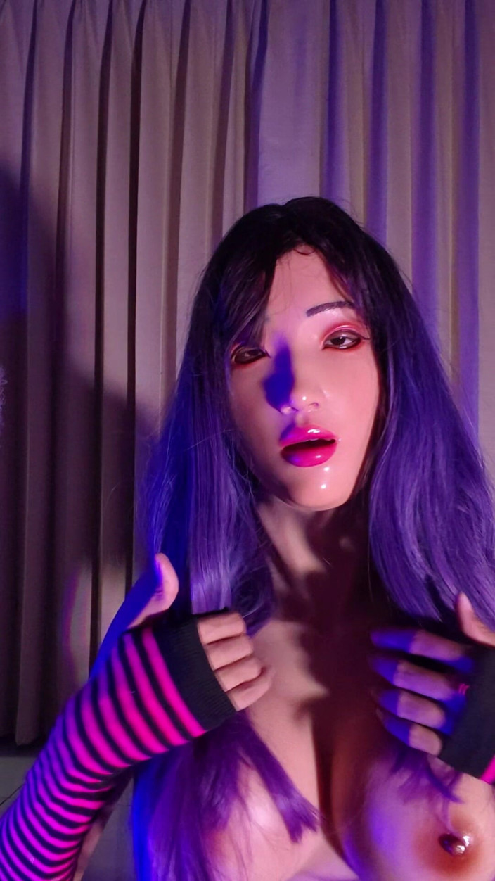 Mango49x: Female Mask Doll